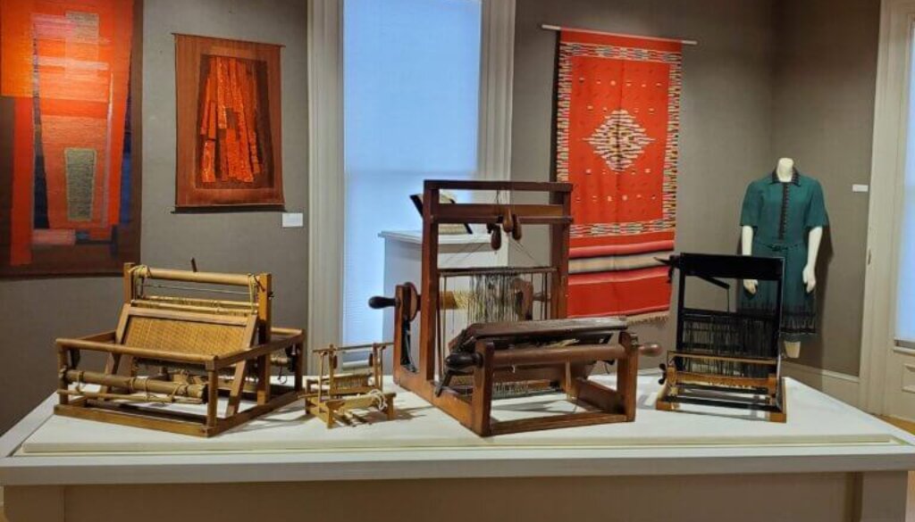 Handweaving museum looms textiles