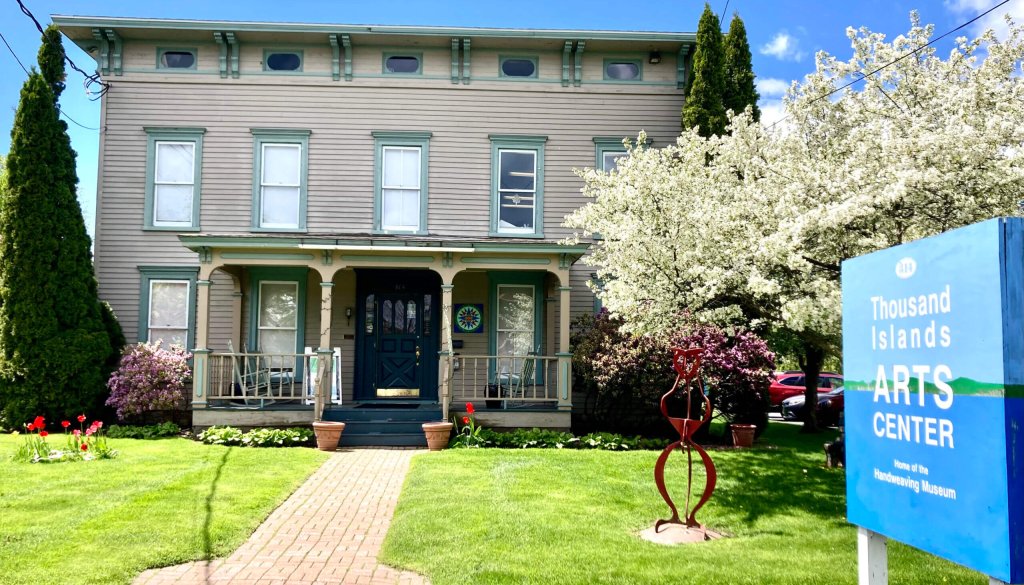314 John St exterior